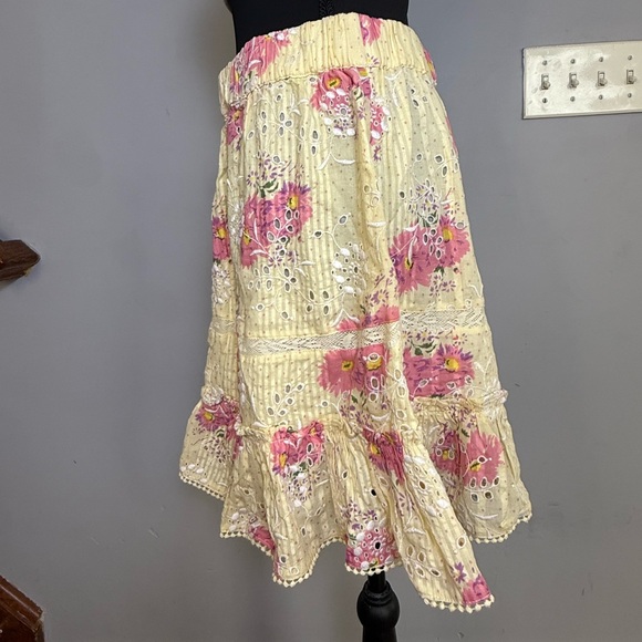 Walter Baker floral skirt size XL - Picture 4 of 8